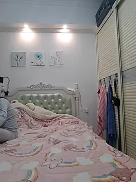 defgghj online show from October 2025 04:02:02 PM