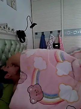 defgghj online show from October 2025 01:51:02 AM