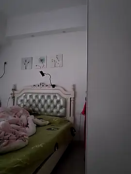 defgghj online show from November 2025 12:54:01 AM