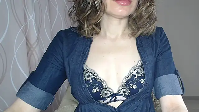 miss  Sophie online show from June 2026 06:29:02 AM