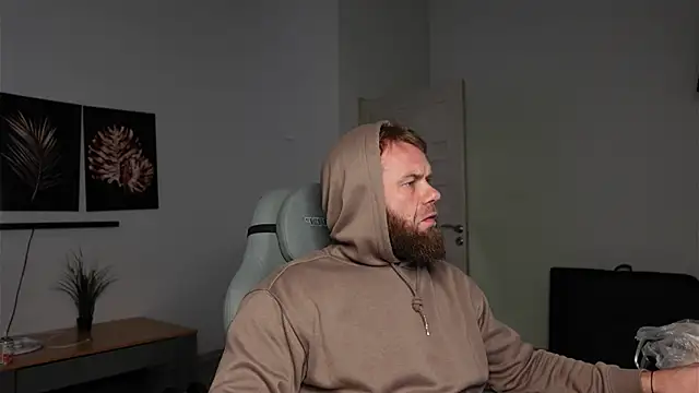 Snapshot of Stewart_Barnz chatting on October 2025 06:46:02 AM Stewart Barnz online show from October 2025 06:46:02 AM