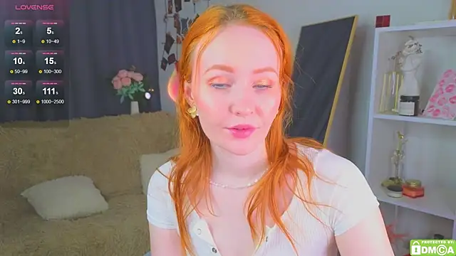 JoyceJones online show from October 2025 07:34:02 PM