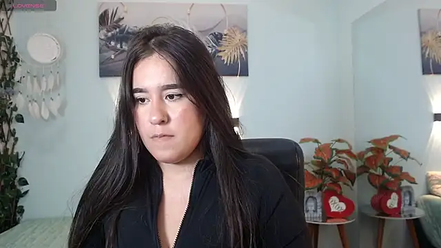 tulunaroja online show from November 2025 07:36:02 PM