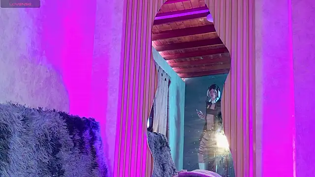 Taurito    online show from March 2026 06:02:01 PM