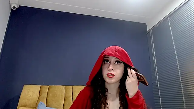 Snapshot of KendraaSimons chatting on October 2025 07:36:02 PM KendraaSimons online show from October 2025 07:36:02 PM