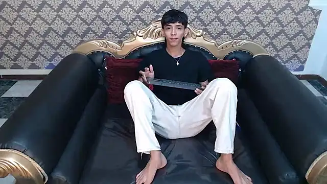 Sebas cat online show from September 2025 11:27:02 PM