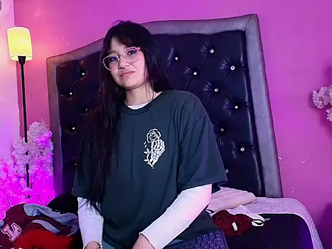 Aliice Blond online show from September 2025 02:23:01 AM