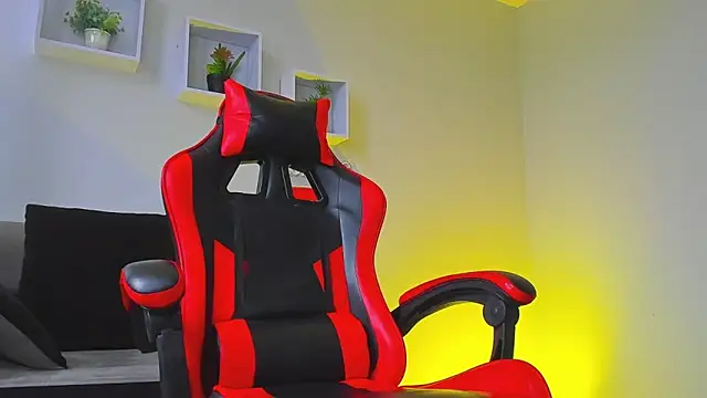 Snapshot of DIMITRI_MASTEER chatting on October 2025 04:49:02 PM DIMITRI MASTEER online show from October 2025 04:49:02 PM