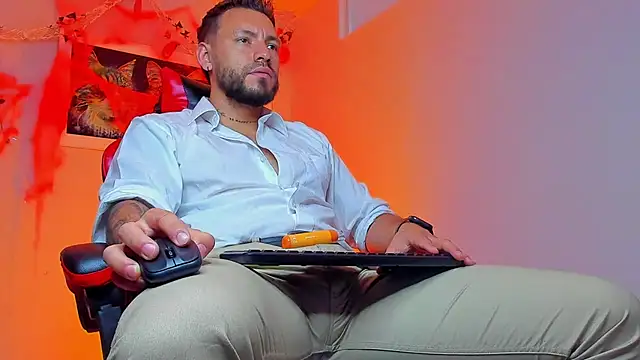 Snapshot of DIMITRI_MASTEER chatting on October 2025 09:39:01 PM DIMITRI MASTEER online show from October 2025 09:39:01 PM