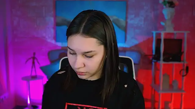 KimClarks  online show from November 2025 01:21:02 PM