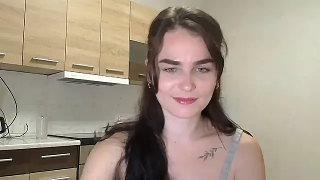 Silviaa a online show from September 2025 06:30:01 PM