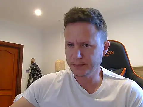 TroyDieselXXX online show from April 2026 04:43:01 AM