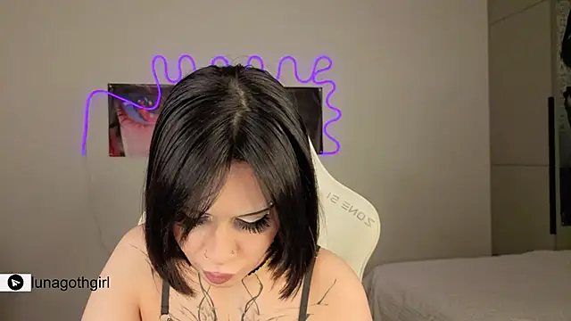 IamLuna2006 online show from January 2026 05:12:02 AM