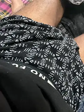 zack6x online show from November 2025 02:33:01 PM