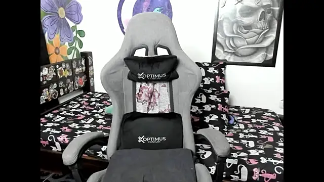 Luna0ciaran online show from October 2025 07:34:02 AM