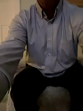 cyclone1212 online show from January 2026 10:29:02 AM