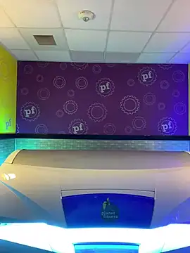 cyclone1212 online show from April 2026 02:31:01 PM