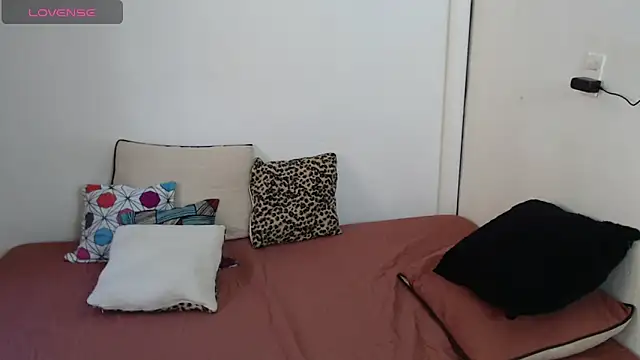 Tim mz01 online show from June 2026 05:57:01 PM