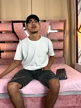 kameron and Nick online show from December 2025 07:19:02 PM