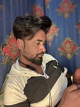 Munny6677 online show from November 2025 06:52:01 PM