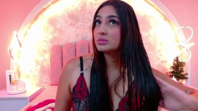 JasmineRhodes online show from December 2025 01:18:02 PM