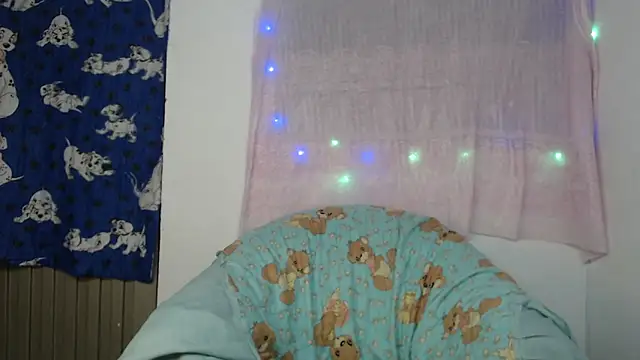 Zafira Mayeers online show from September 2025 04:47:01 AM