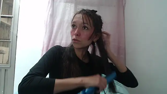 Zafira Mayeers online show from September 2025 08:01:02 PM