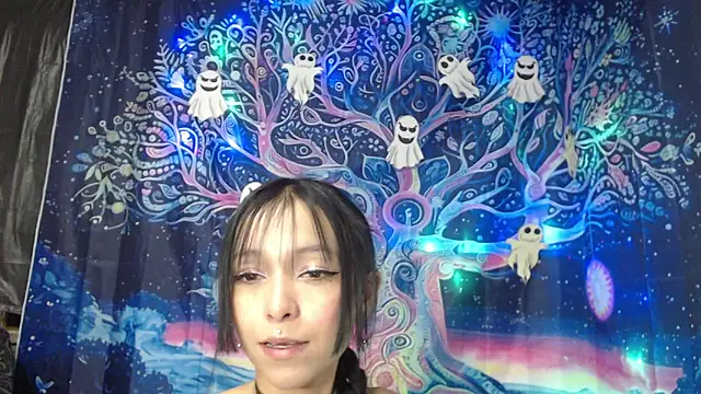 Zafira Mayeers online show from October 2025 05:41:02 AM