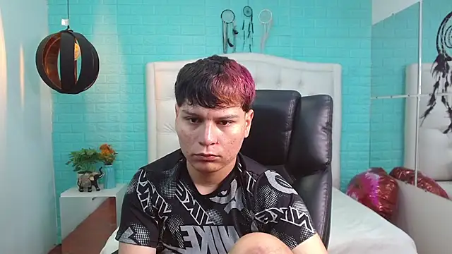 dondanys online show from September 2025 07:26:02 PM