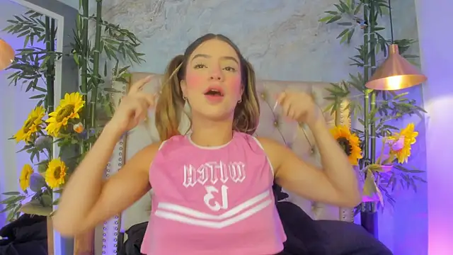 LittleeJaz online show from February 2026 04:10:02 AM