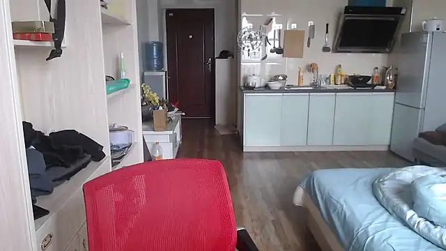 Azyrrgg online show from November 2025 06:01:01 AM