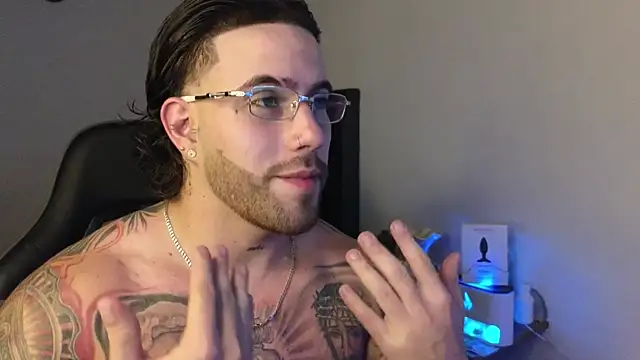 Ades Lowe online show from March 2026 05:52:01 AM