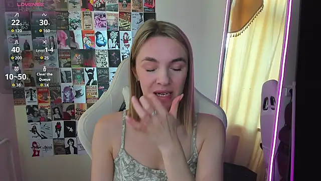 NessaDiazz online show from September 2025 01:27:01 AM