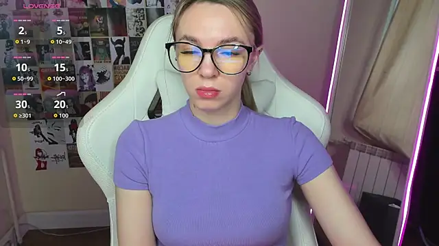 NessaDiazz online show from October 2025 01:17:02 AM