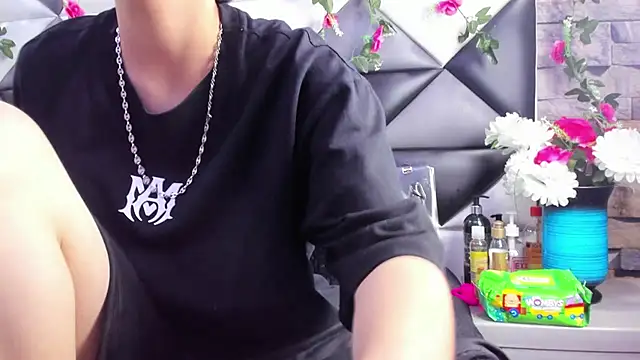 Megan Thompson  online show from November 2025 02:12:01 AM