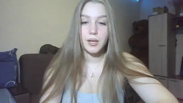 yourhoney Lola  online show from October 2025 01:44:01 PM