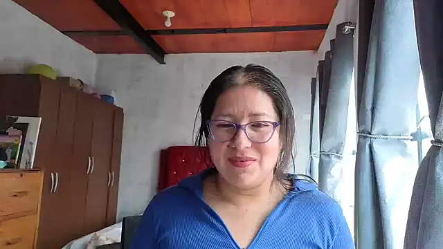 scarlett widow  online show from April 2026 02:59:01 PM