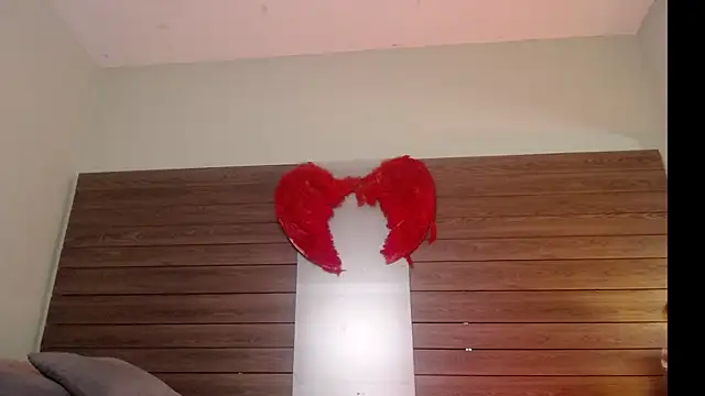 Karol Yessenia online show from October 2025 01:31:02 PM