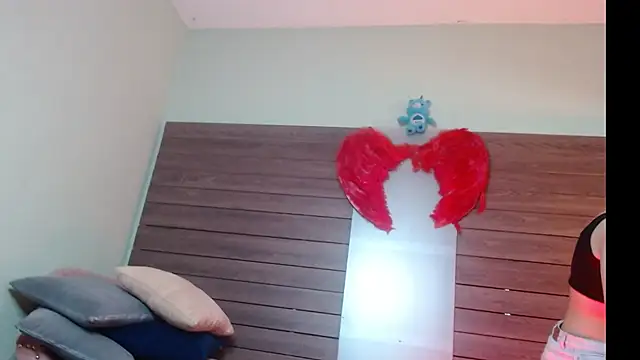 Karol Yessenia online show from October 2025 01:31:01 PM