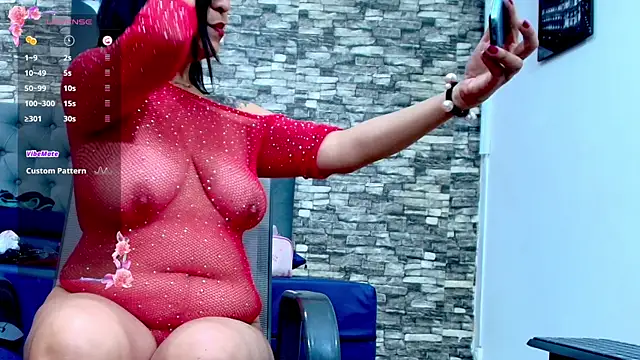 Snapshot of PenelopeDawson chatting on October 2025 12:12:02 PM PenelopeDawson online show from October 2025 12:12:02 PM