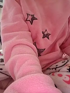 Hottiesophie online show from April 2026 02:11:01 PM