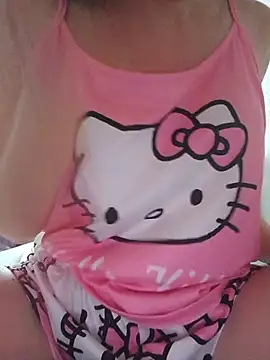 Hottiesophie online show from July 2026 04:43:01 PM