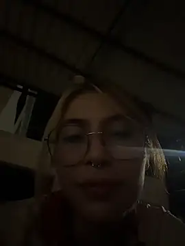 Snapshot of YunoRose_ chatting on July 2026 02:29:01 AM YunoRose online show from July 2026 02:29:01 AM