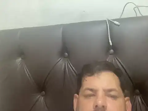 Almir10 online show from April 2026 07:23:01 PM