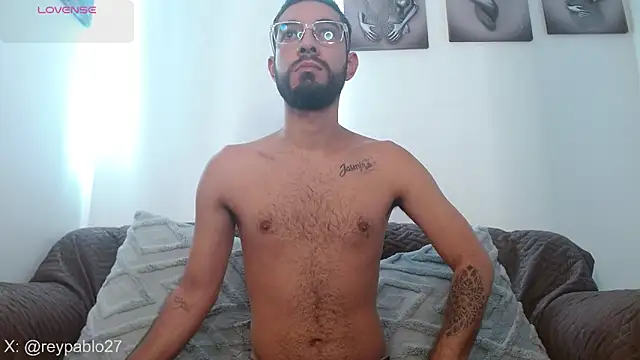 ReyPablo1 online show from December 2025 03:54:02 PM