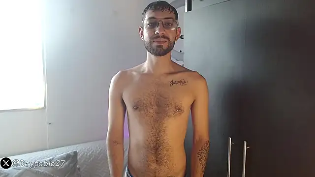 ReyPablo1 online show from April 2026 09:59:02 PM