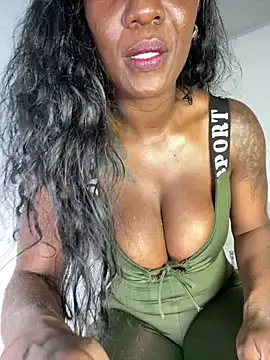Snapshot of Bustykeyla chatting on December 2024 10:53:01 PM Bustykeyla online show from December 2024 10:53:01 PM