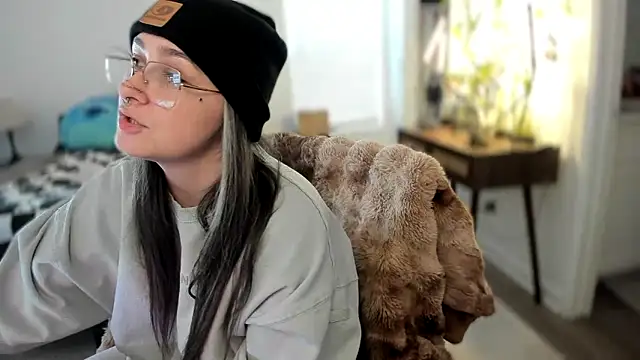 Alix Valentine online show from November 2025 03:55:01 PM