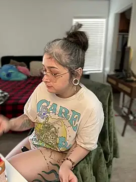 Alix Valentine online show from February 2026 07:09:01 PM