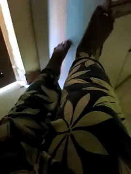 Villageanuty online show from November 2025 06:16:02 AM